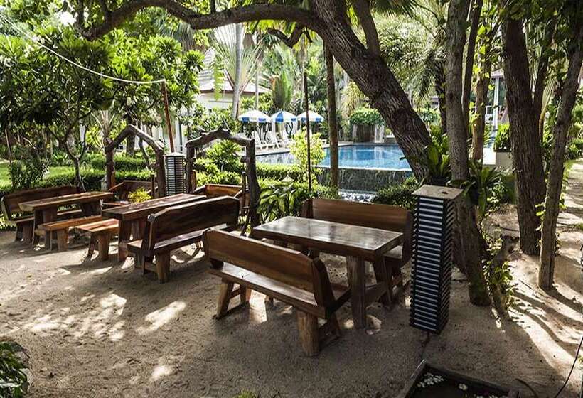 Koh Tao Montra Resort