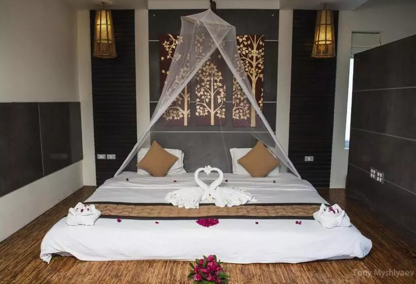 Koh Tao Montra Resort