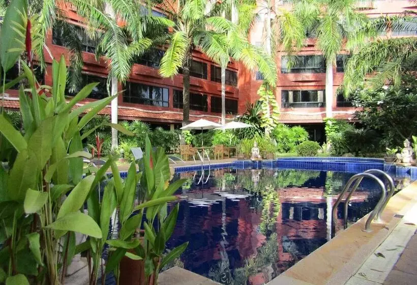 Nova Park Hotel Pattaya