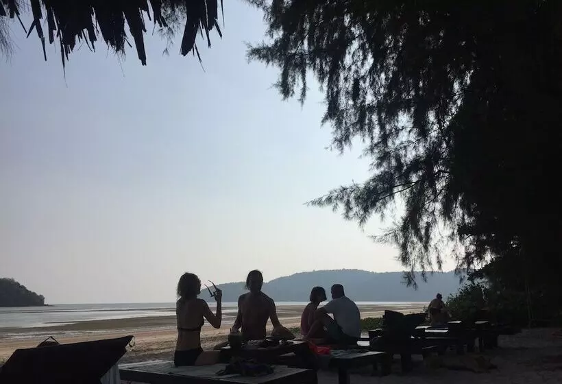 Pan Beachfront Resort Krabi