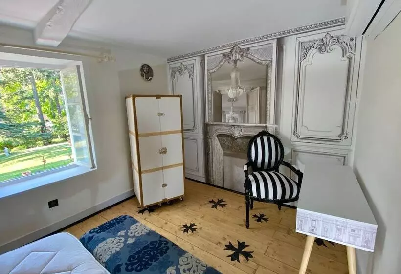 Hotelli Château Des Janroux