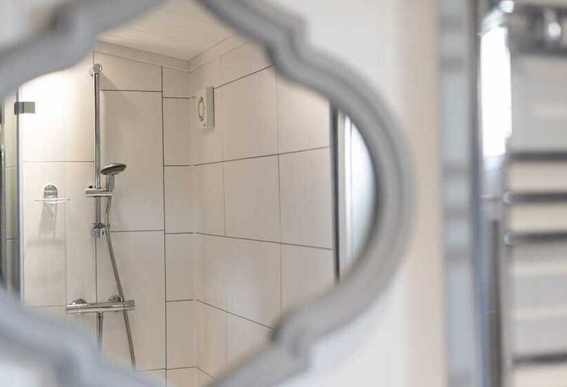 Hotel Inside No 1 Retreat Carnforth