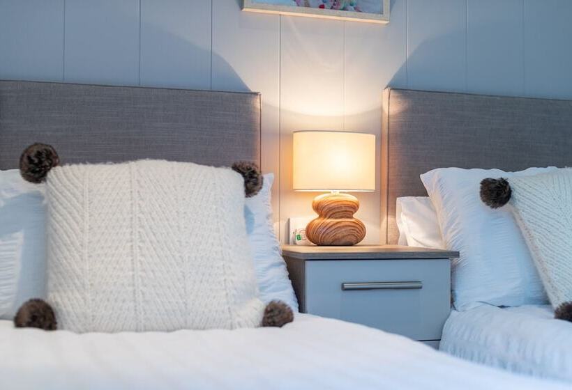 Hotel Inside No 1 Retreat Carnforth