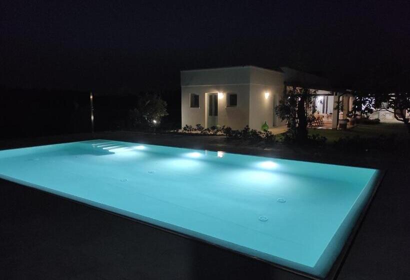 ホテル Masseria Vignenove