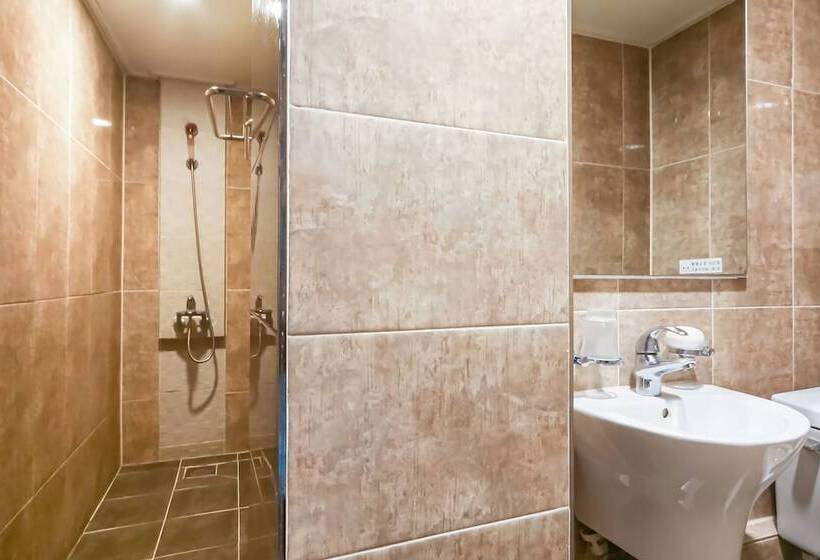 Motel Geojedo Gohyeon Q