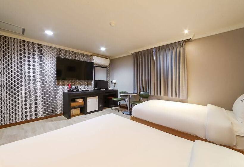 Motel Geojedo Gohyeon Q