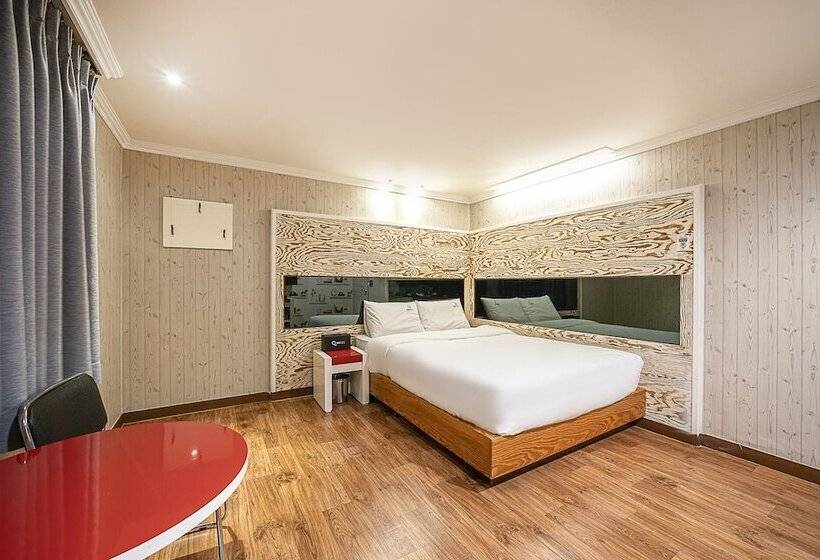 Motel Geojedo Gohyeon Q