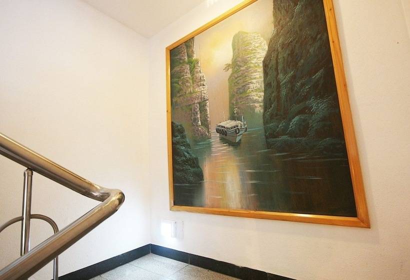 Motel Geojedo Gohyeon Q