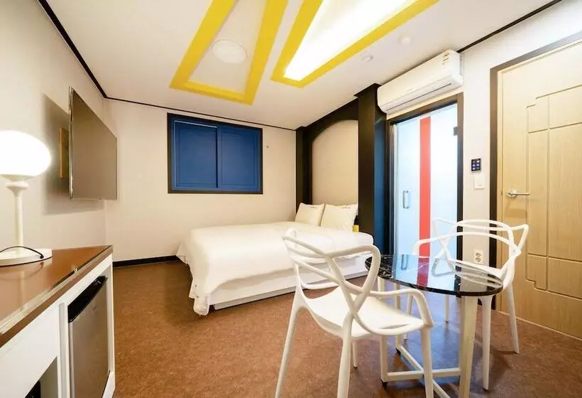 مُتل Busan Seomyeon X