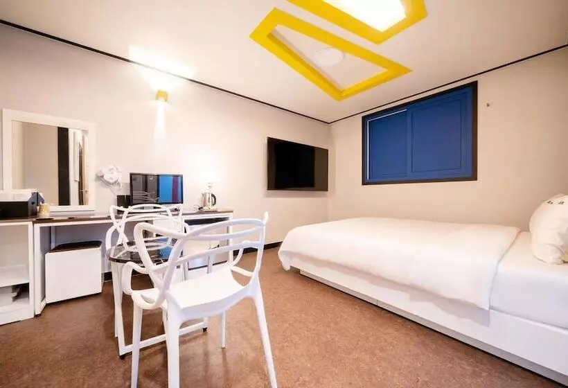 مُتل Busan Seomyeon X