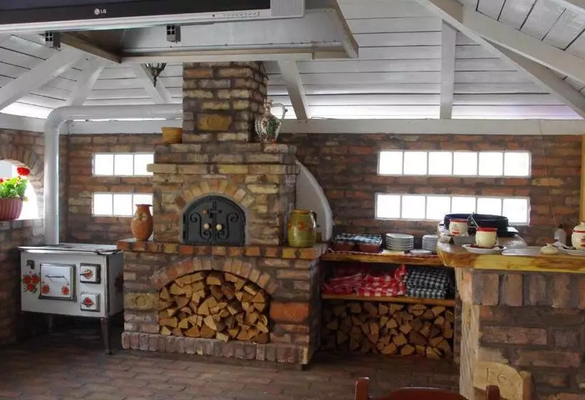 Majatalo Halász Airport Panzio