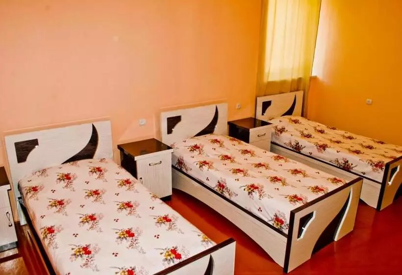 Majatalo Noravank B&b