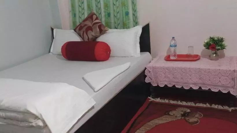 پانسیون Unique Hotel And Lodge   Pleasure Of Homely Stay