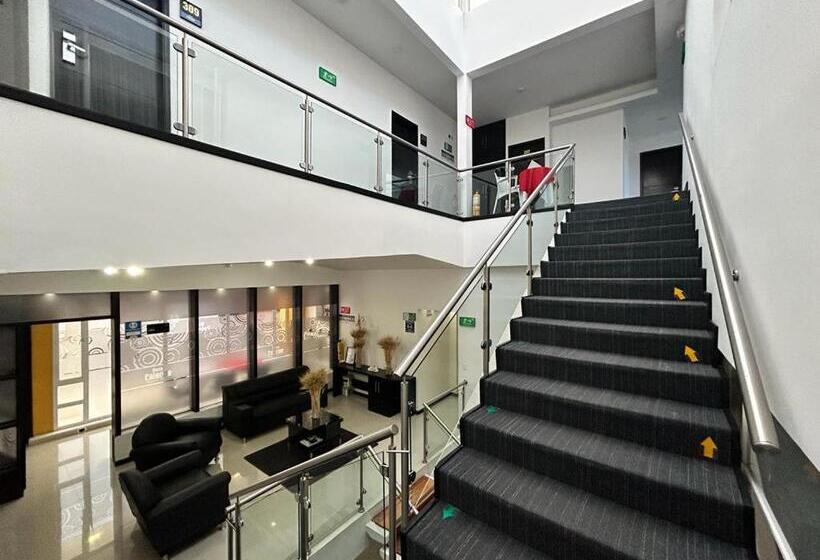 בית מלון כפרי Palermo Suite