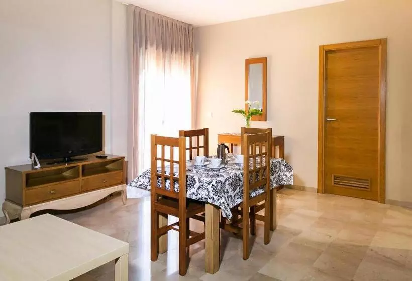 Apartamentos Turísticos La Castilleja