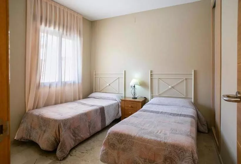 Apartamentos Turísticos La Castilleja