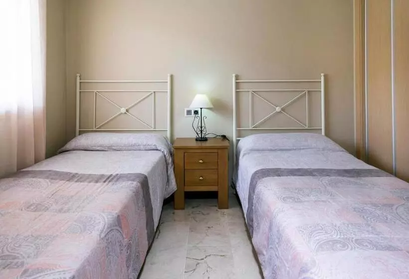 Apartamentos Turísticos La Castilleja