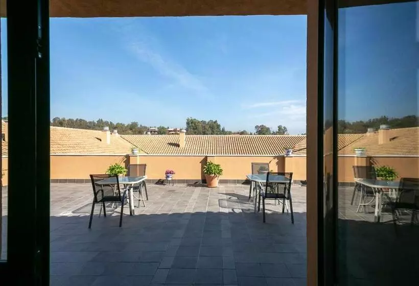 Apartamentos Turísticos La Castilleja