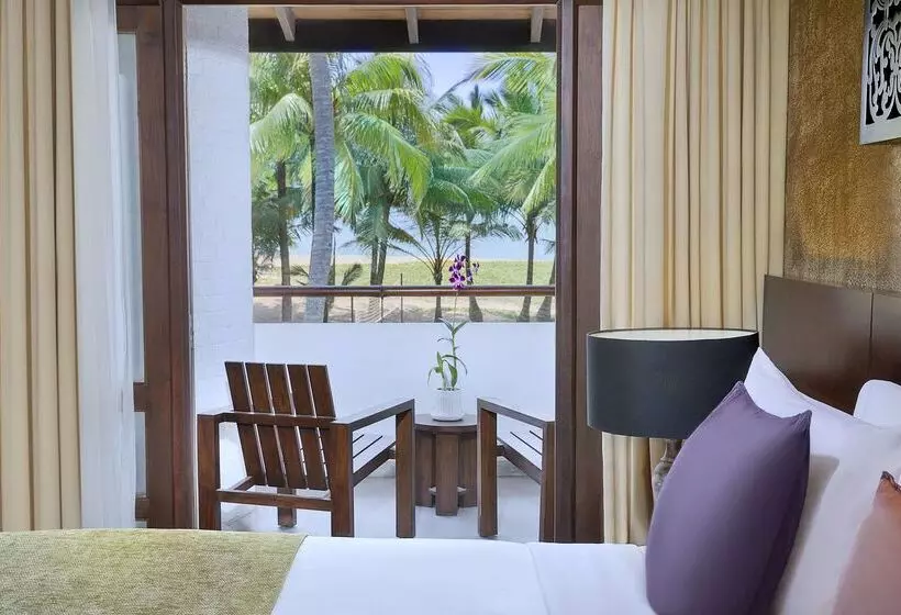 Avani Kalutara Resort