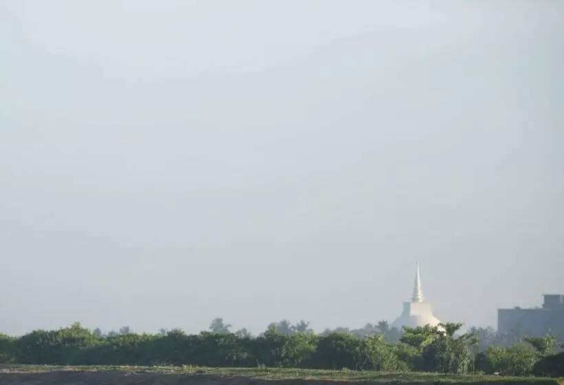 Avani Kalutara Resort