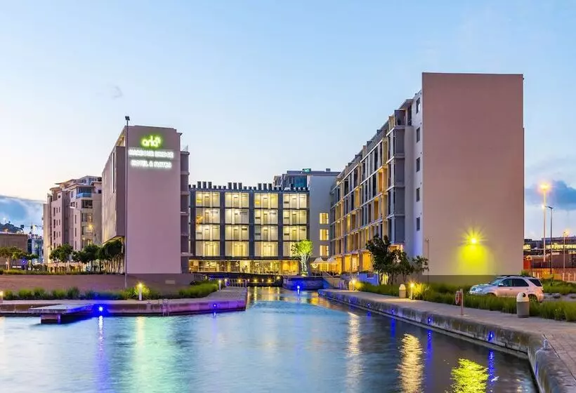 Aha Harbour Bridge Hotel & Suites