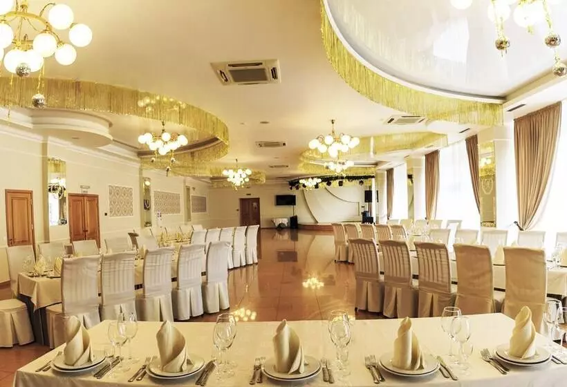 호텔 Amaks Congress