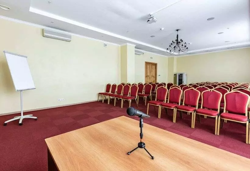 호텔 Amaks Congress