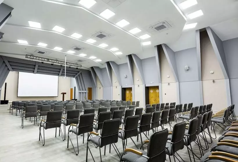 호텔 Amaks Congress