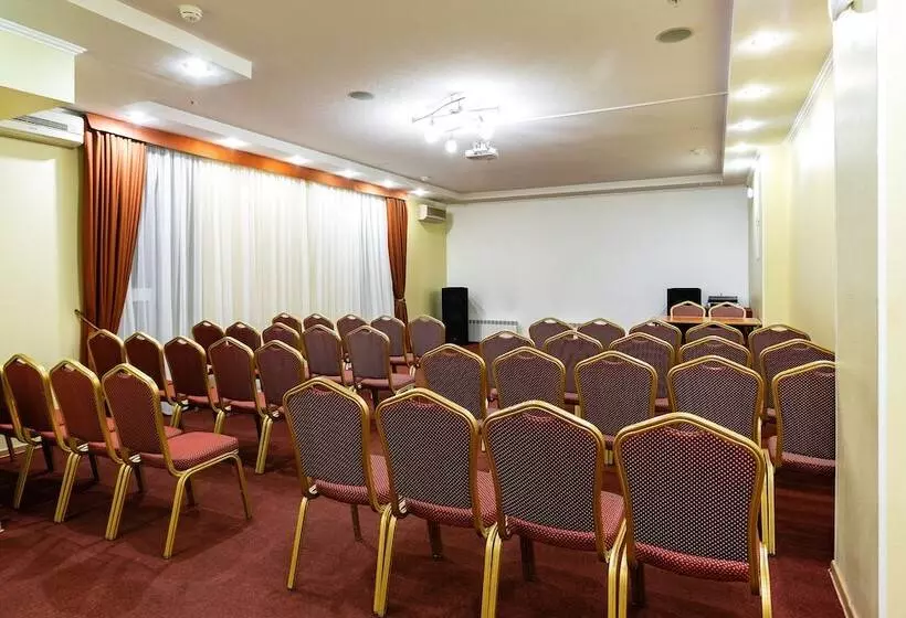 호텔 Amaks Congress