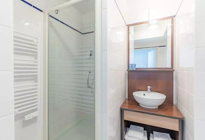 هتل Appart City Confort Brest