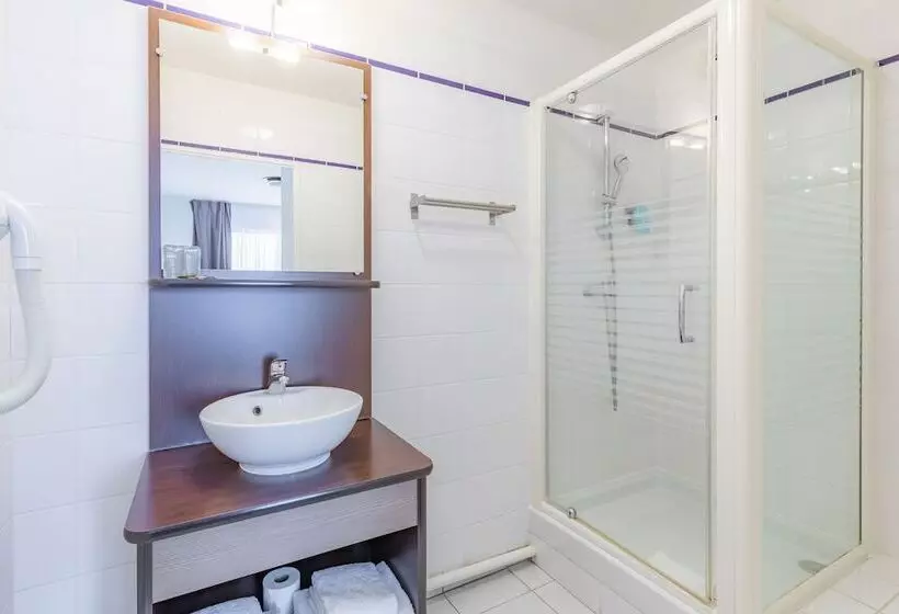 هتل Appart City Confort Brest