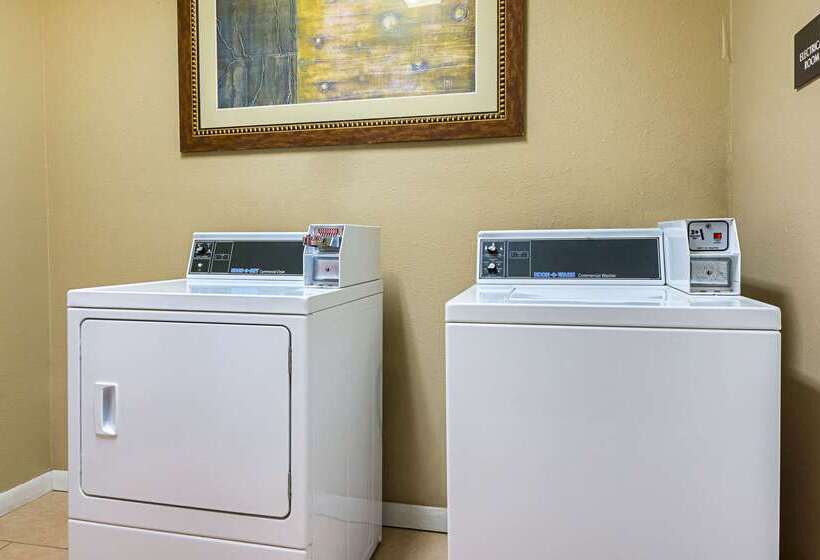 ホテル Comfort Suites Lake Charles