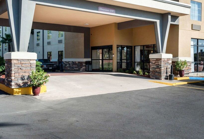 ホテル Comfort Suites Lake Charles
