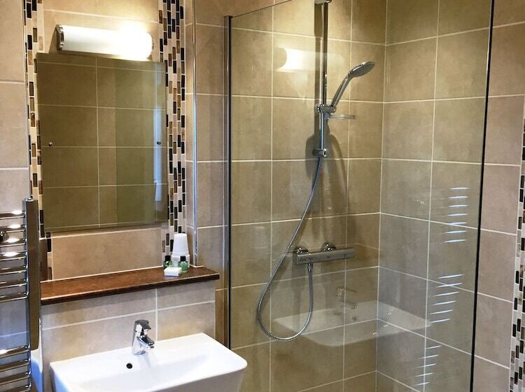 בית מלון כפרי Cove Bay