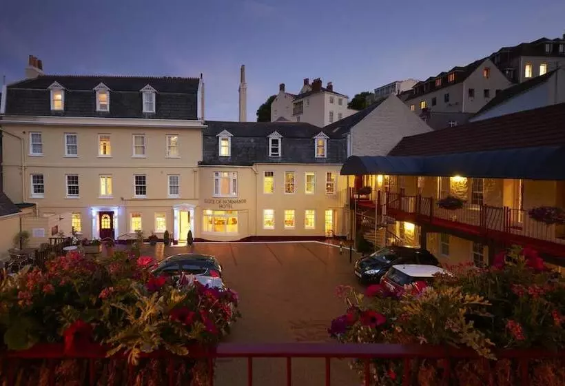 Отель Duke Of Normandie