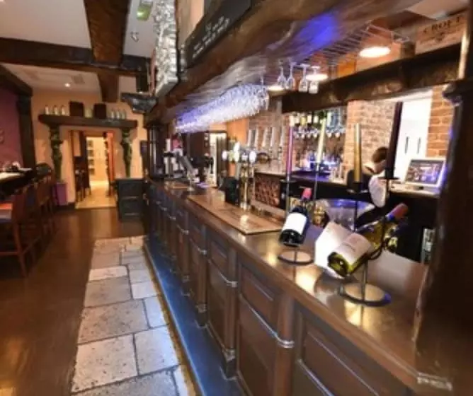 Отель Duke Of Normandie