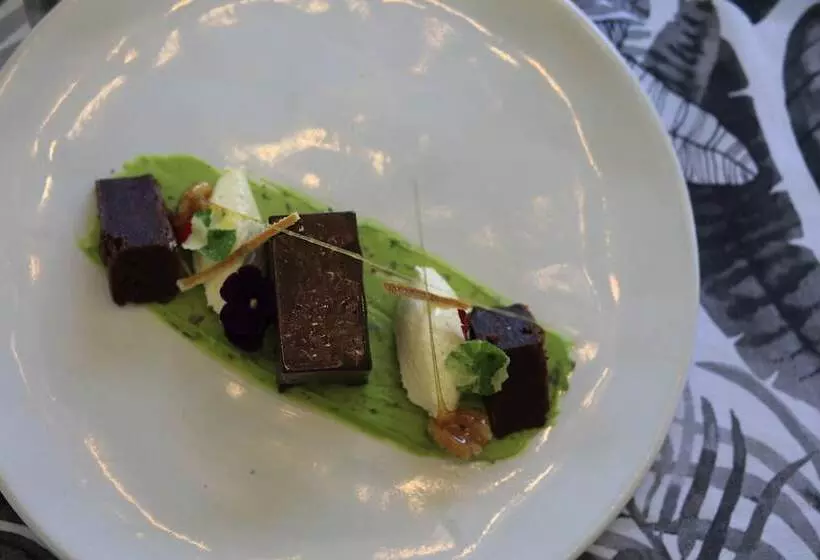 Fairlawns Boutique Hotel & Spa