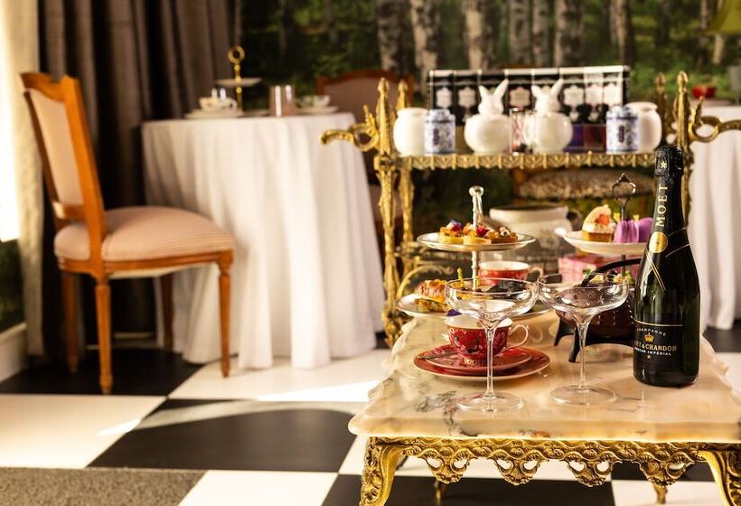 Fairlawns Boutique Hotel & Spa