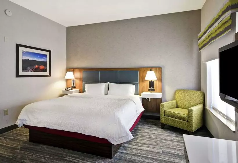 هتل Hampton Inn & Suites Yuma