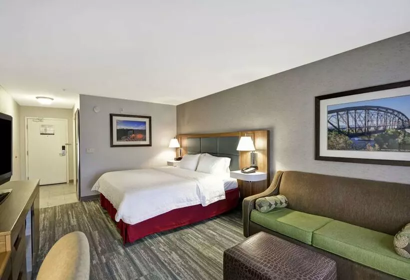 هتل Hampton Inn & Suites Yuma