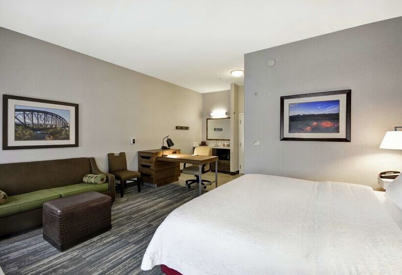 Отель Hampton Inn & Suites Yuma
