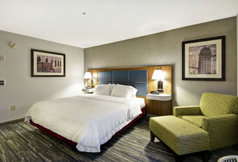 Отель Hampton Inn & Suites Yuma