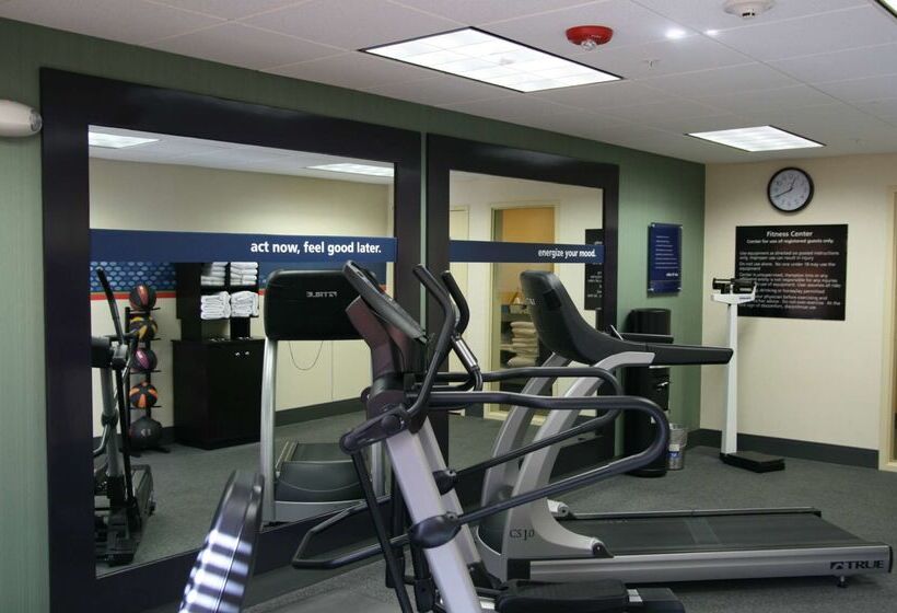 Отель Hampton Inn Brentwood