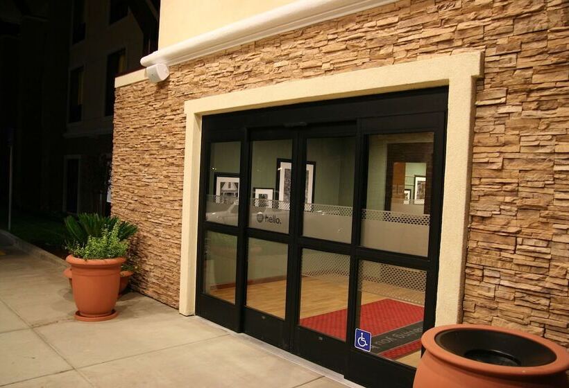 Отель Hampton Inn Brentwood