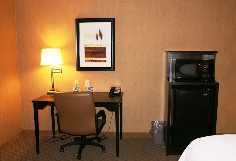 호텔 Hampton Inn & Suites Barstow