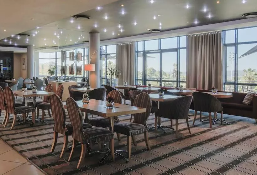 ホテル Holiday Inn Express Sandton Woodmead, An Ihg