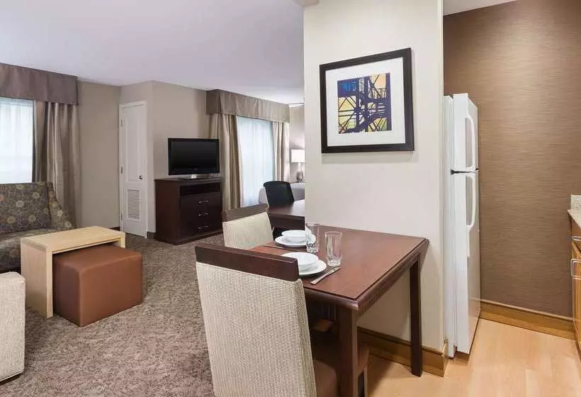 هتل Homewood Suites By Hilton Shreveport