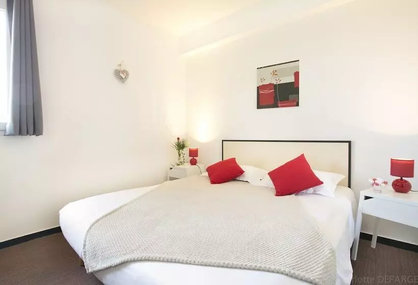 هتل Hôtel Eurocéan