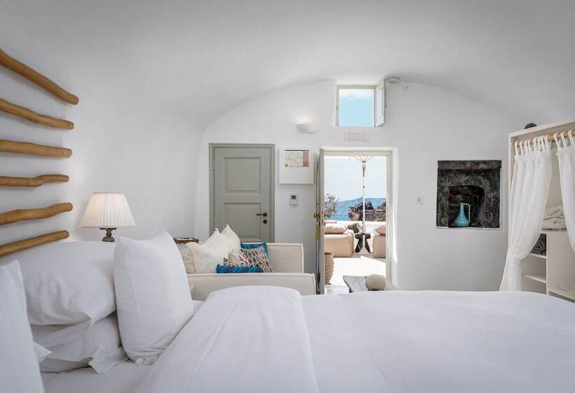 Iconic Santorini, A Boutique Cave Hotel By Sandglass