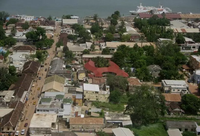 هتل Le Flamboyant